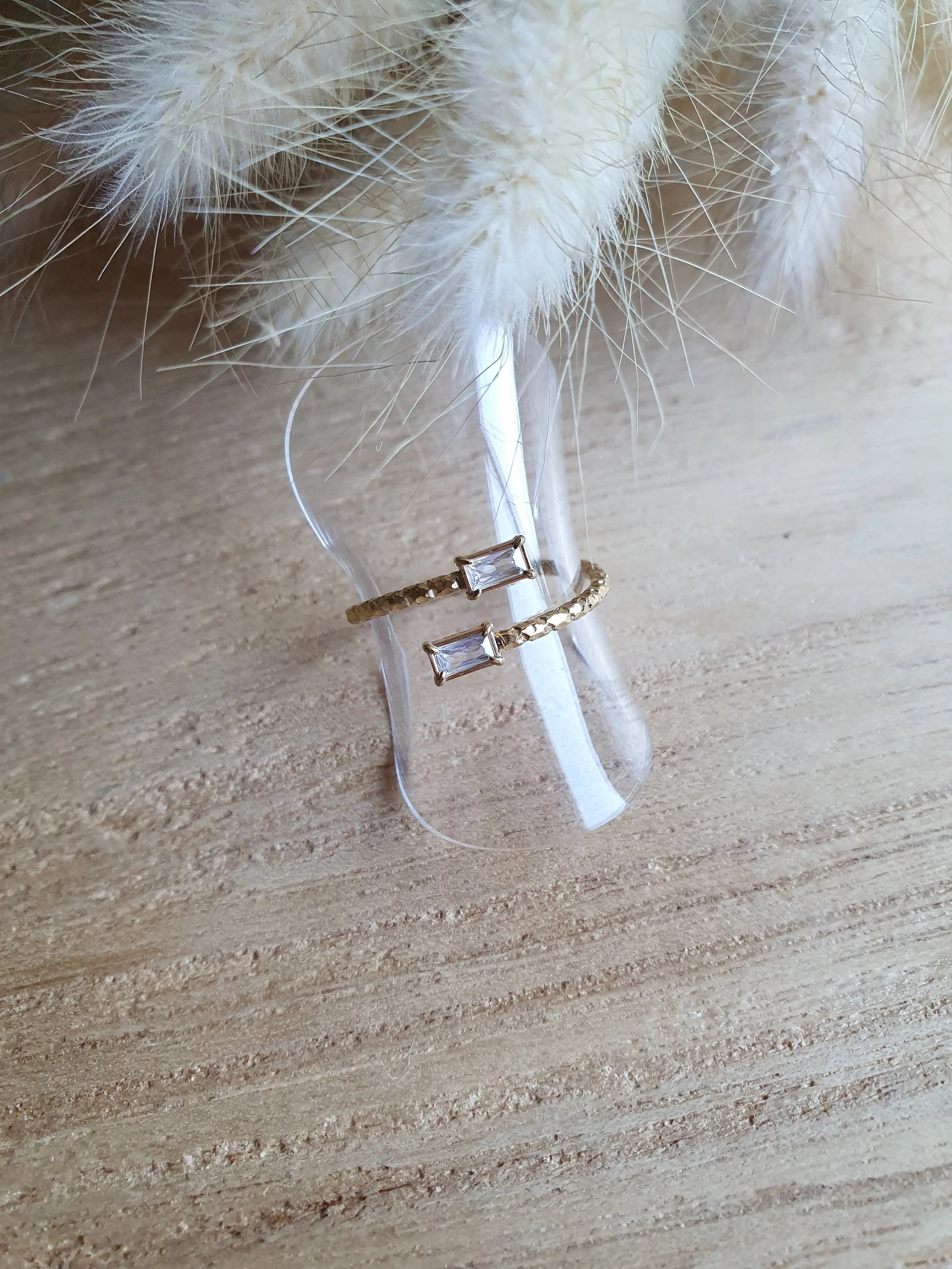 Bague fine ajustable en acier inoxydable or avec des strass, style minimaliste Micomidy Bijoux