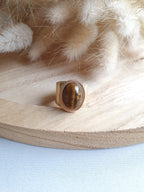Grosse bague ajustable en acier inoxydable or et pierre naturelle - onyx noir, oeil de tigre, malachite, jaspe rouge Micomidy Bijoux