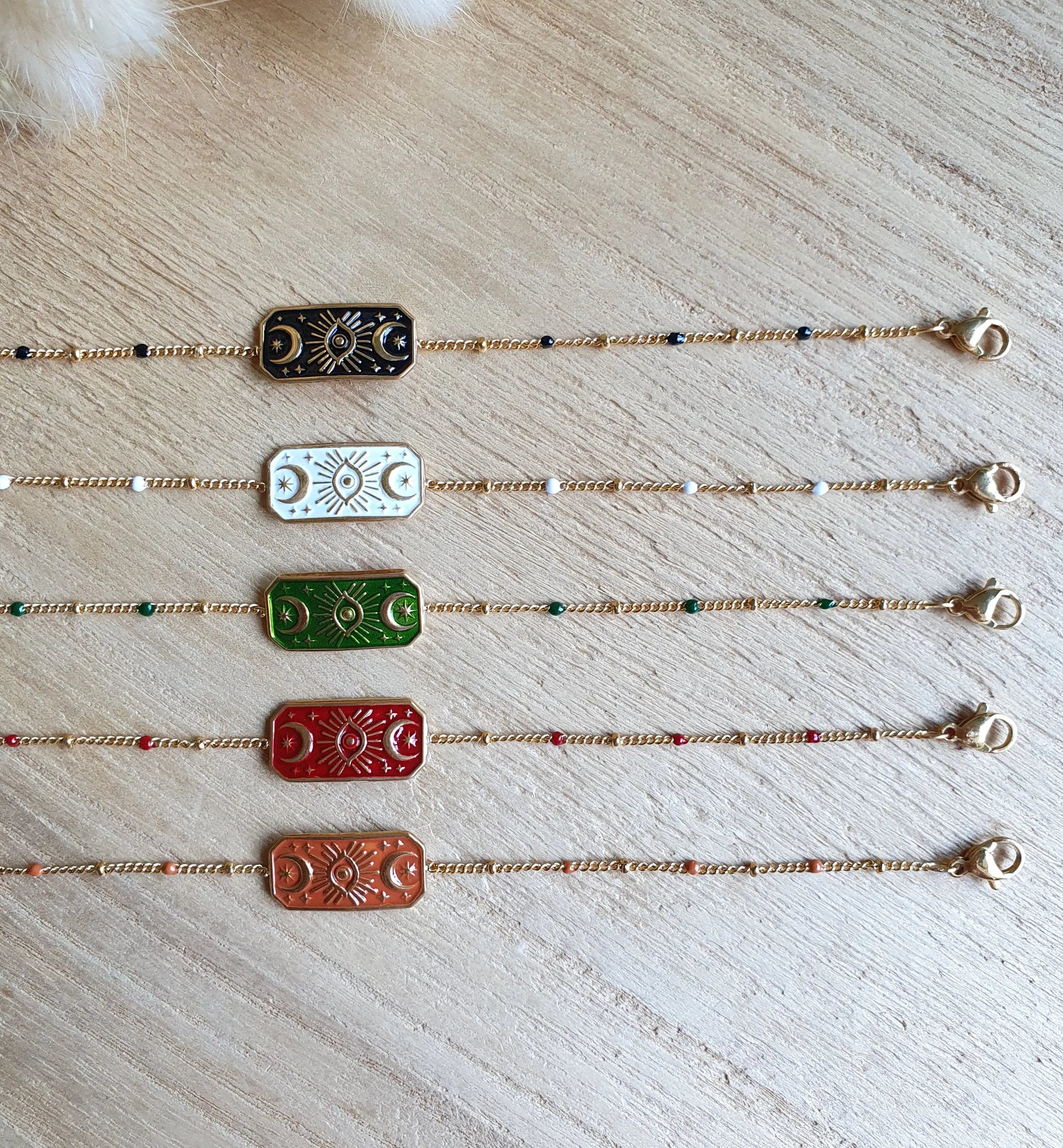 Bracelet witchy ajustable en acier inoxydable doré et émail coloré Micomidy Bijoux