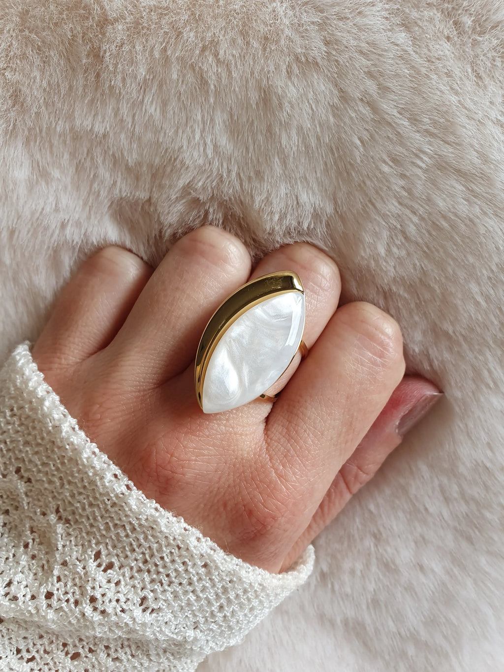 Grosse bague ajustable en acier inoxydable or et pierres brillantes en acétate Micomidy Bijoux