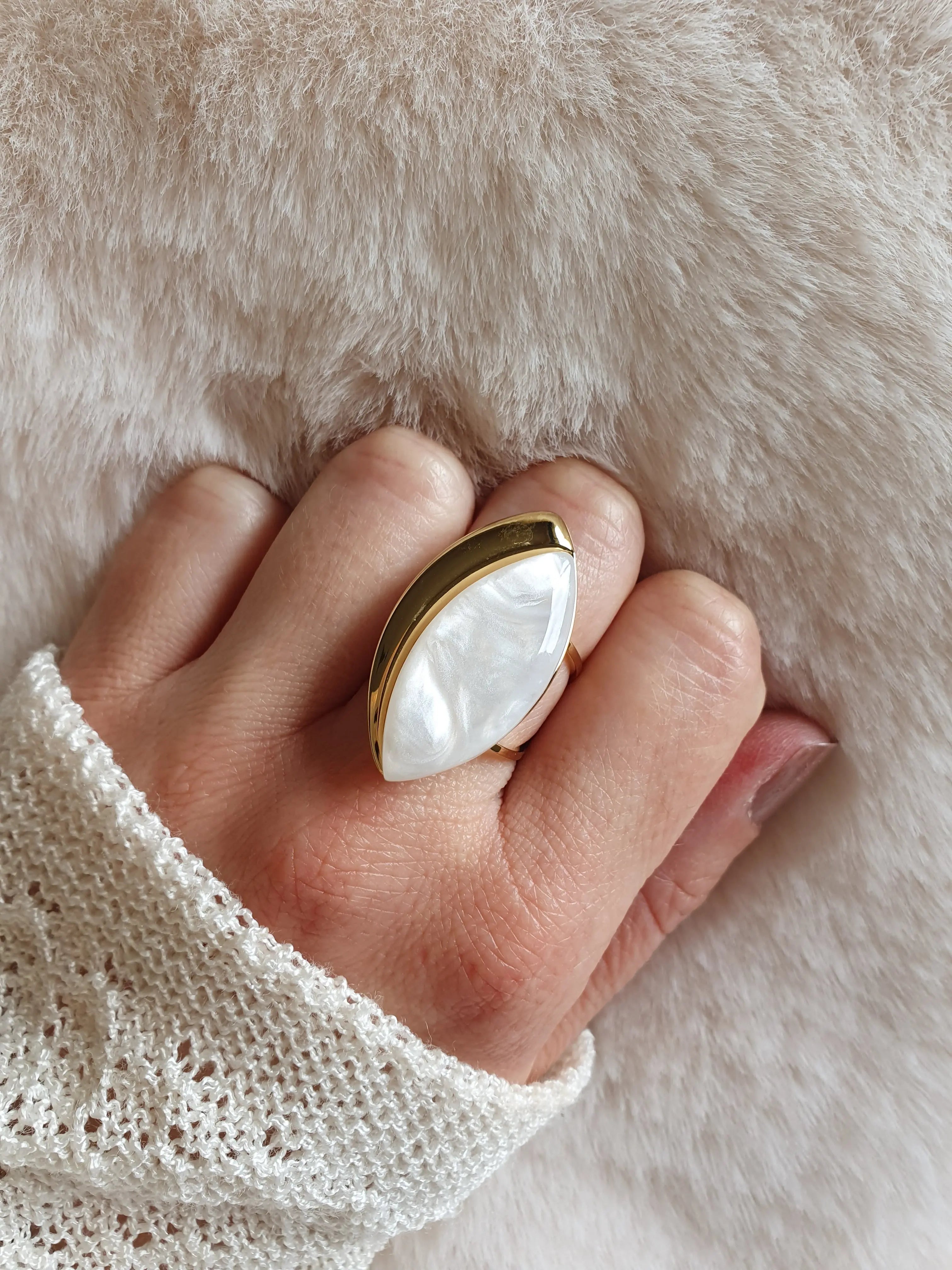 Grosse bague ajustable en acier inoxydable or et pierres brillantes en acétate Micomidy Bijoux