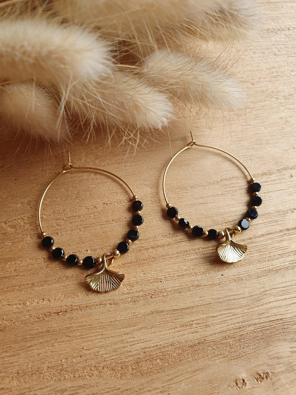 boucles d'oreilles creoles feuilles de ginkgo - boucles en acier inoxydable doré à l'or fin et perles brillantes Micomidy Bijoux