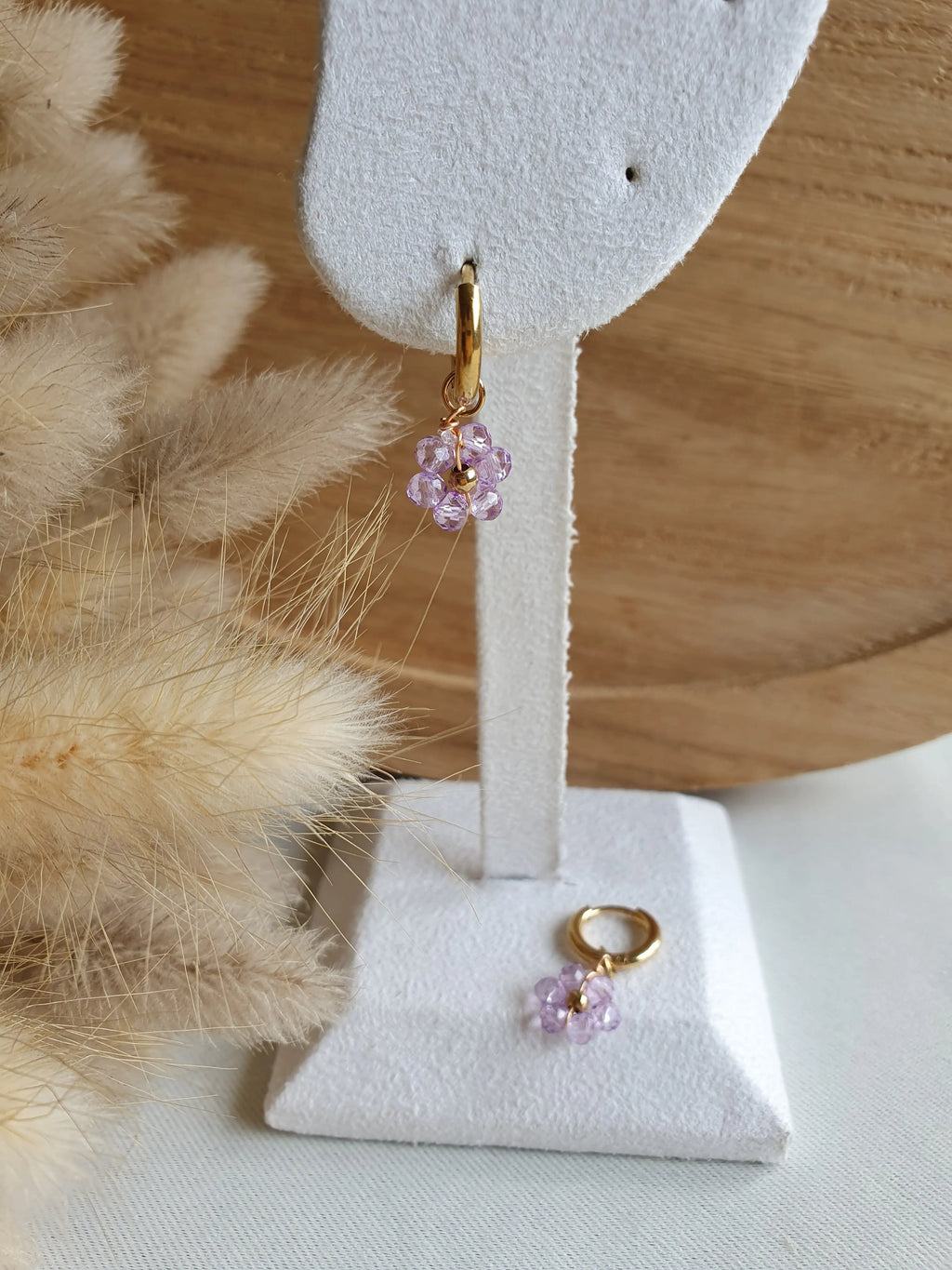 Boucles d'oreilles créoles en acier inoxydable doré à l'or fin avec des fleurs en perles Micomidy Bijoux