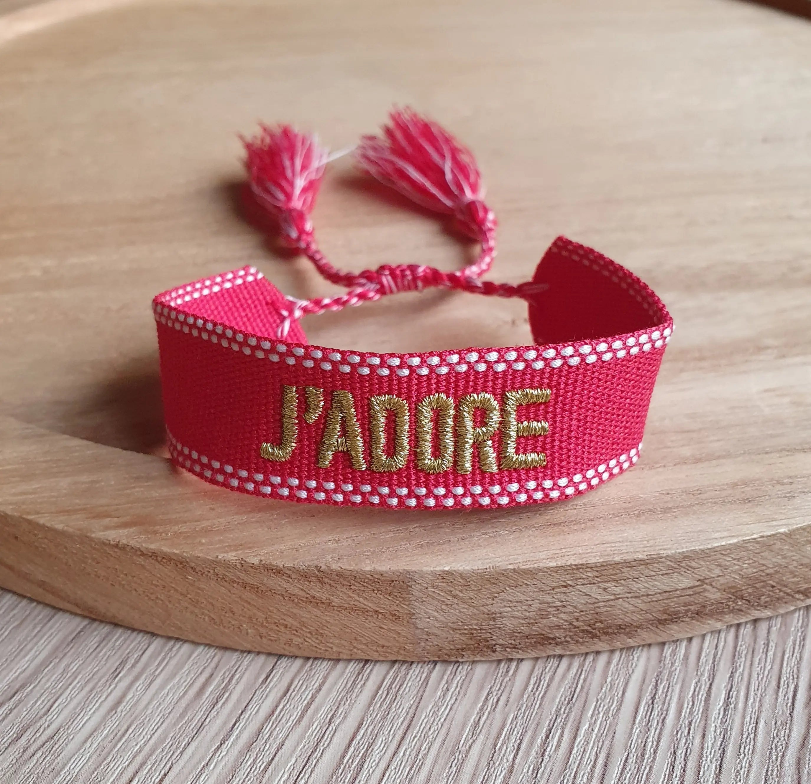 Bracelet tissé j'adore avec cordon ajustable et pompons Micomidy Bijoux