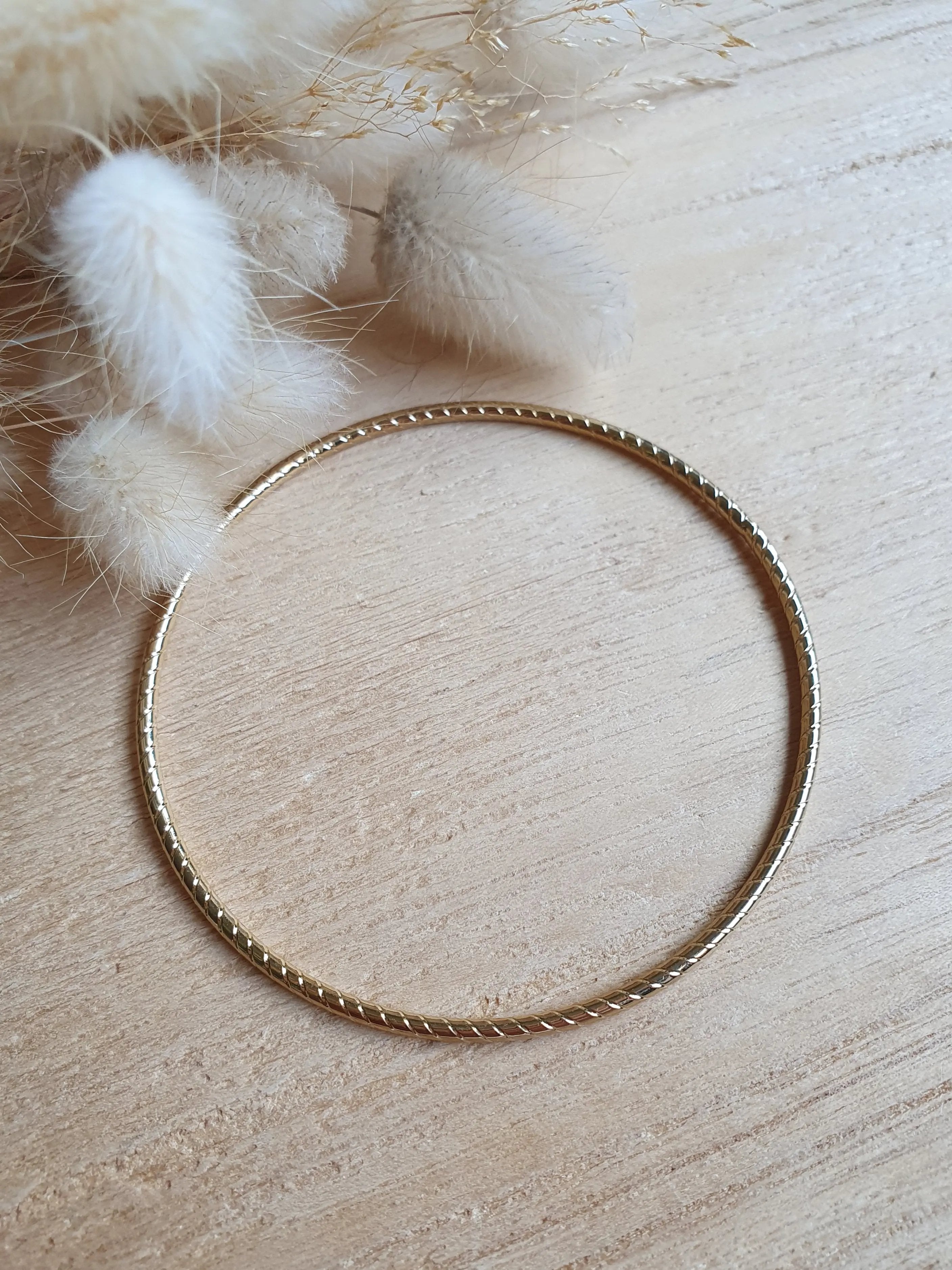 Bracelet jonc fin texturé en acier inoxydable or Micomidy Bijoux