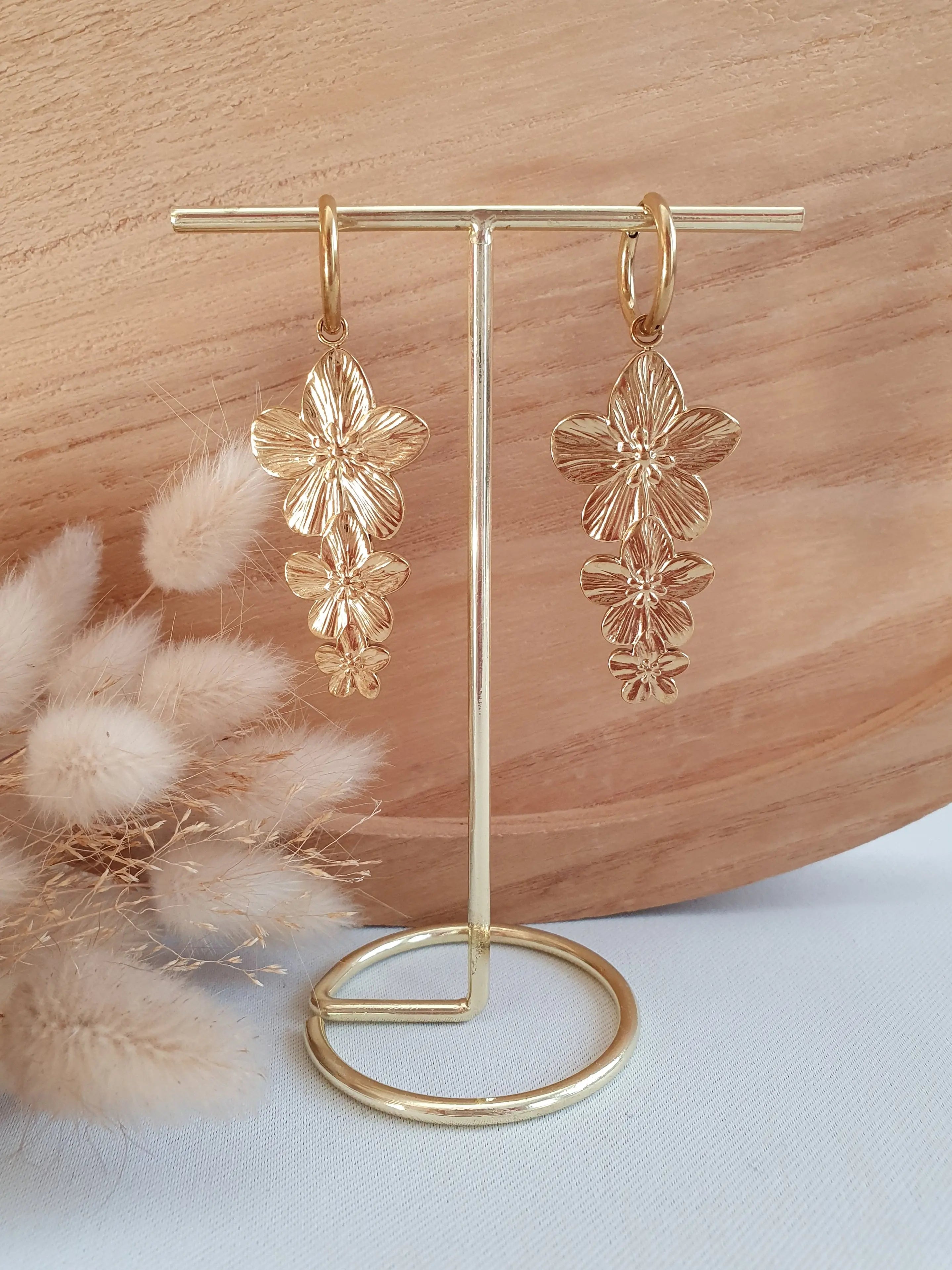 Boucles d'oreilles creoles trio de fleurs de cerisier en acier inoxydable or Micomidy Bijoux