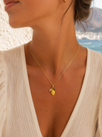 Collier Limoncello – Collier ajustable avec un pendentif citron en acier inoxydable doré et strass Micomidy Bijoux