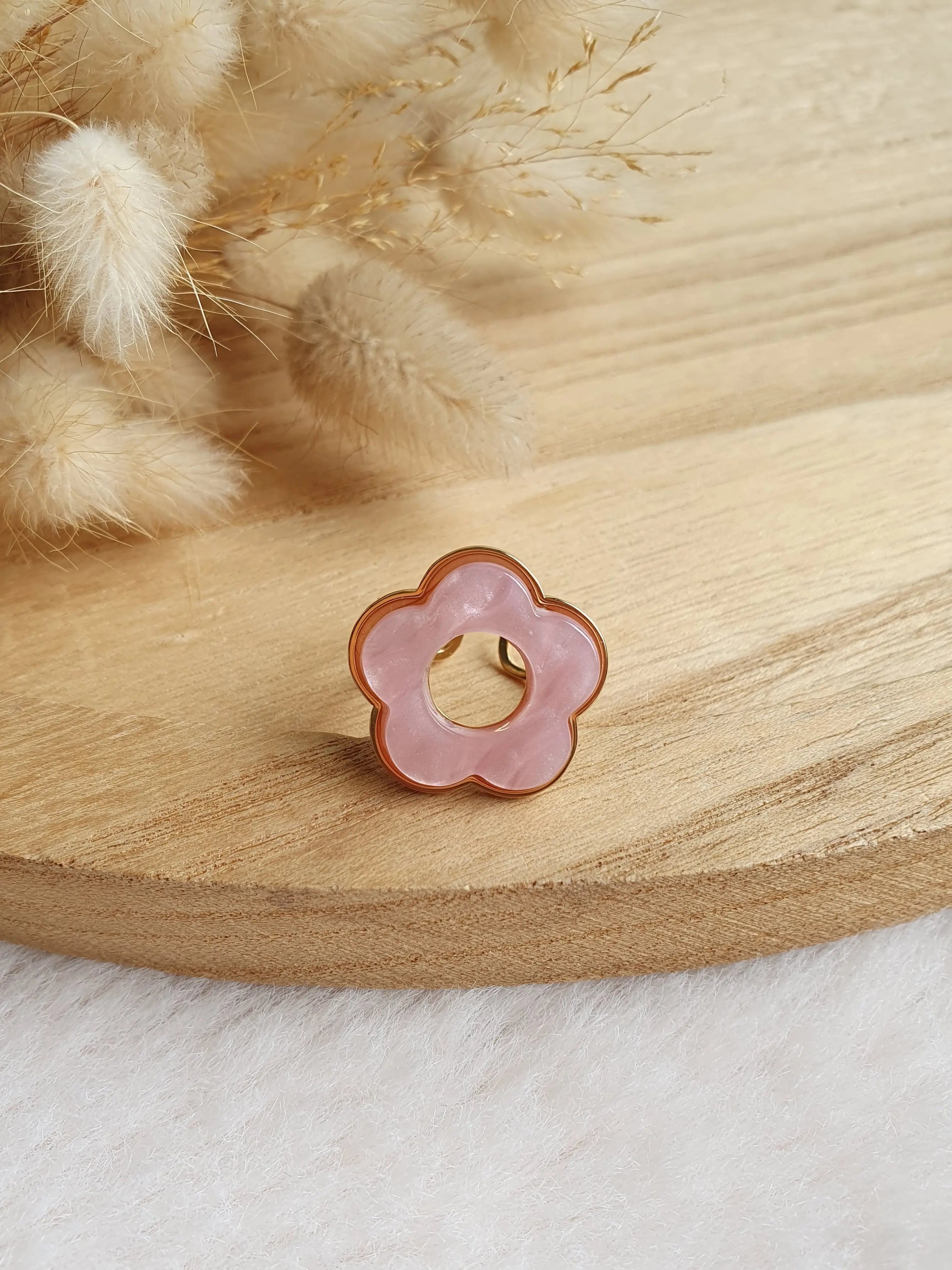 Bague Daisy - Bague fleur ajustable en acier inoxydable or et résine colorée Micomidy Bijoux