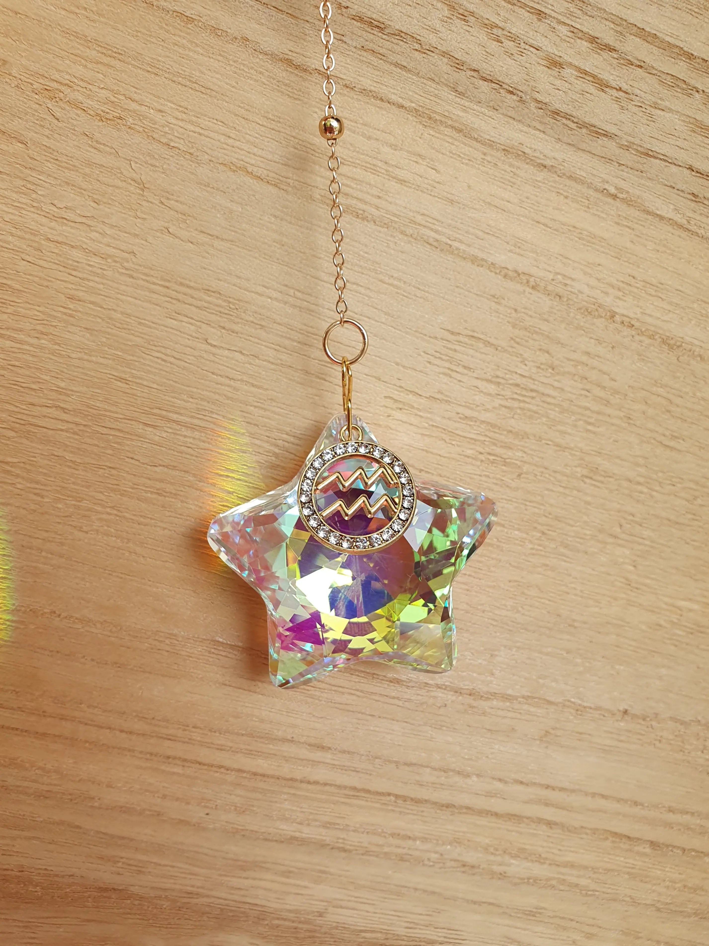 Attrape soleil étoile avec signe astrologique - suspension en verre en forme d'étoile Micomidy Bijoux