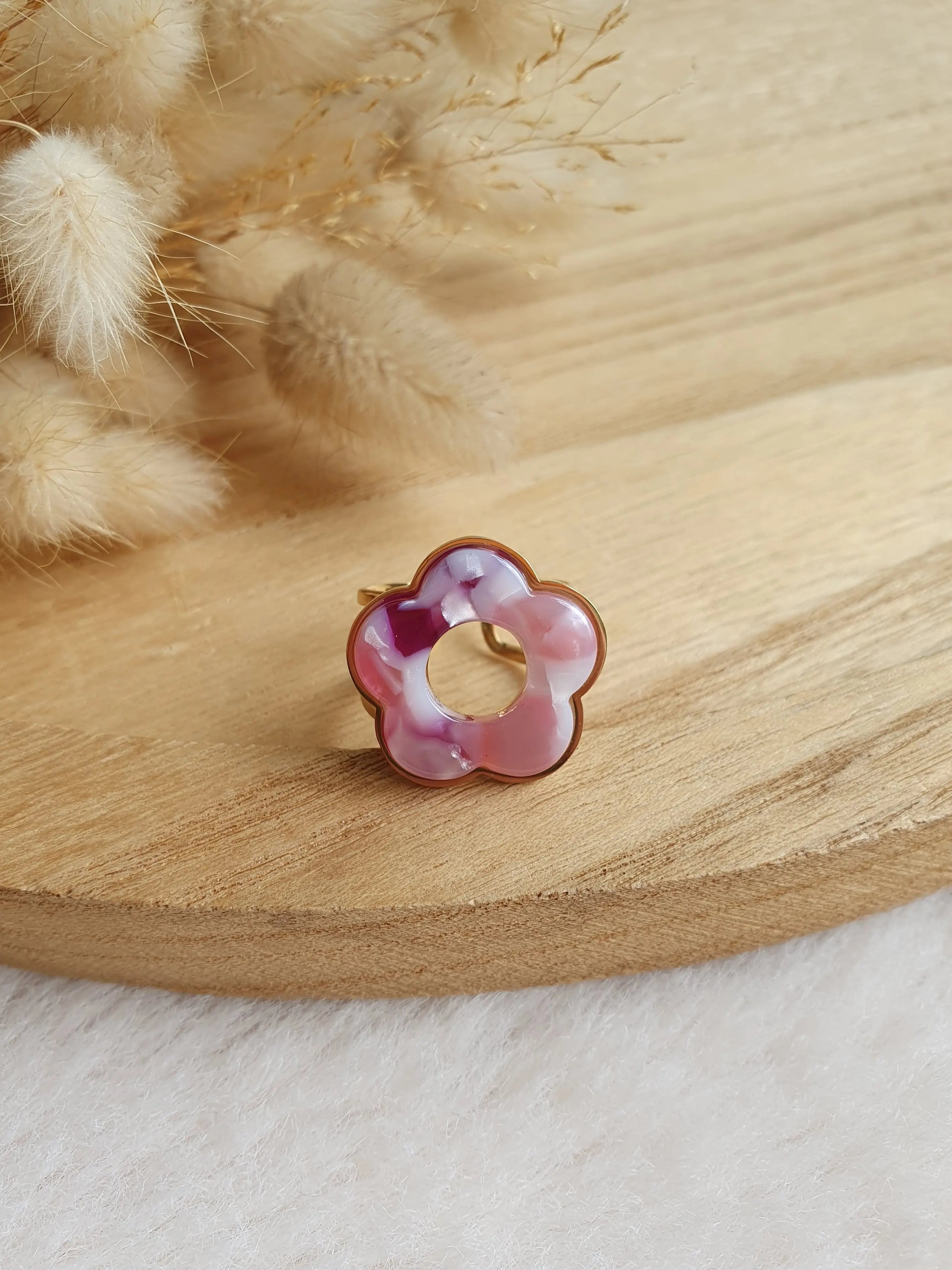 Bague Daisy - Bague fleur ajustable en acier inoxydable or et résine colorée Micomidy Bijoux