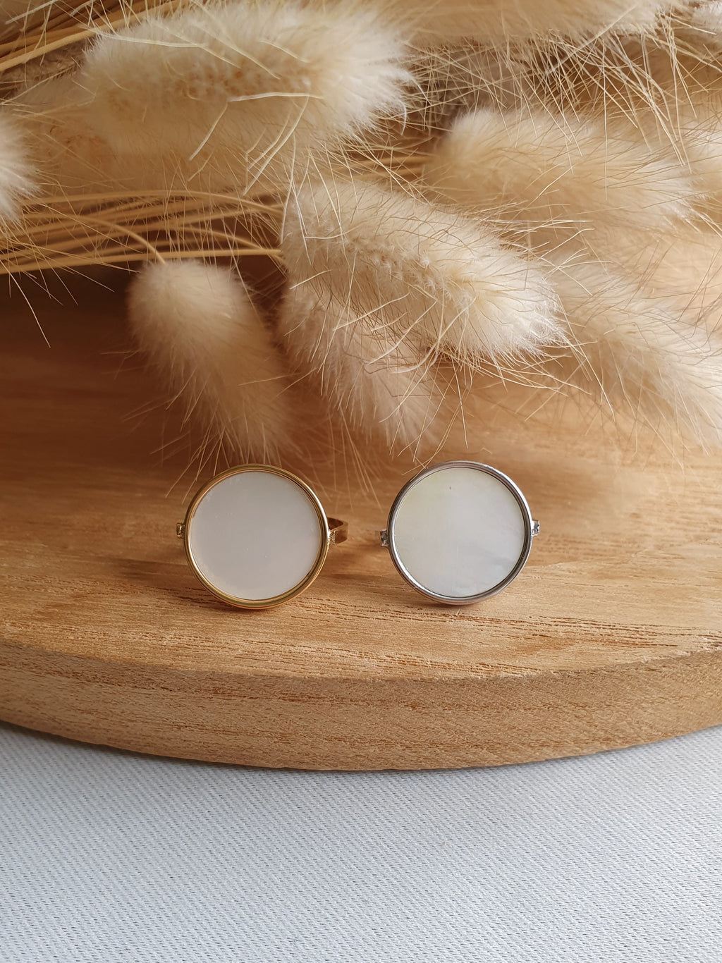 Bague Ginette - Bague ajustable en acier inoxydable or ou argent et cabochon en nacre Micomidy Bijoux