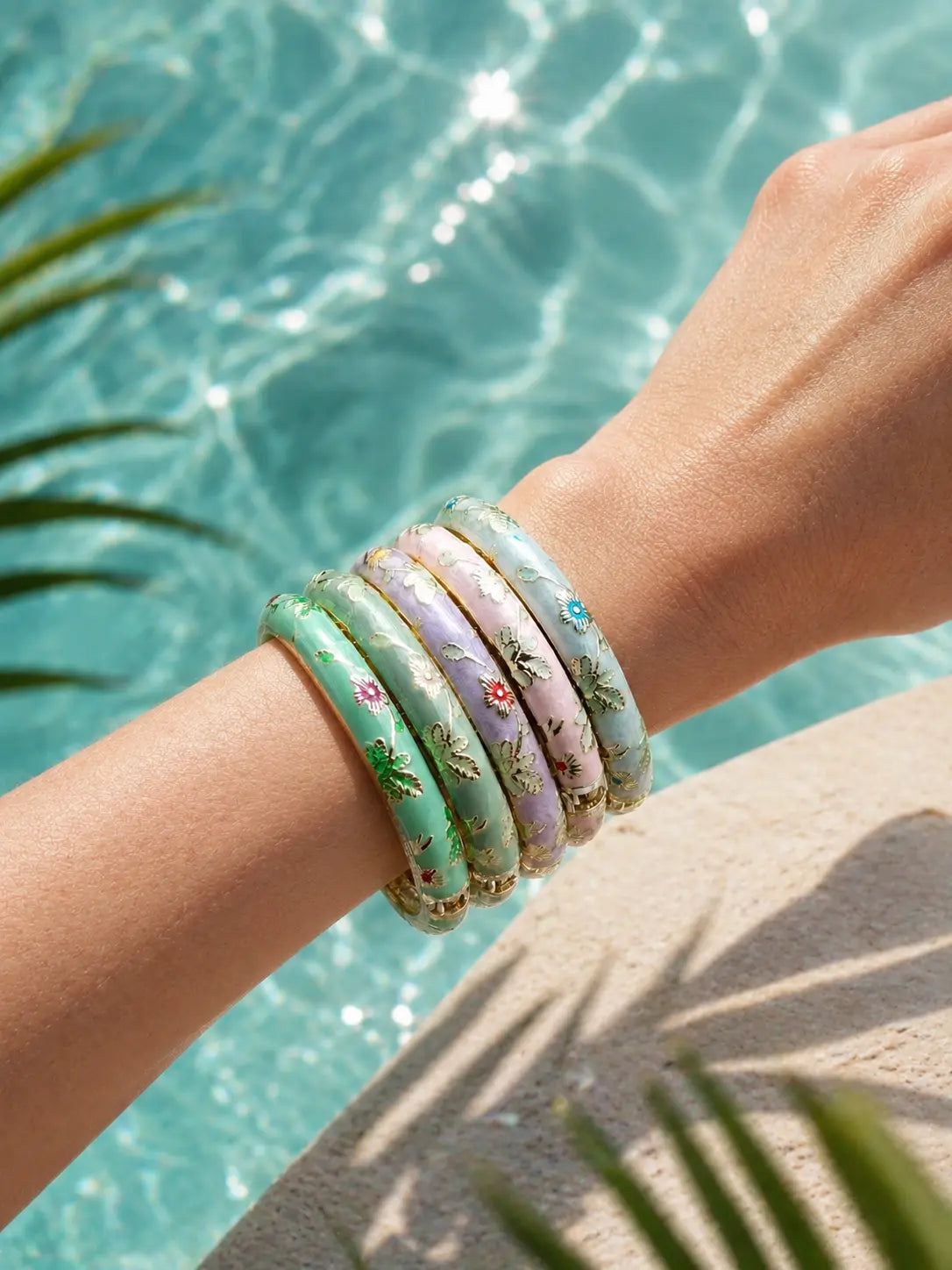 Joncs thaïlandais fleuris emaillés pastel Micomidy Bijoux