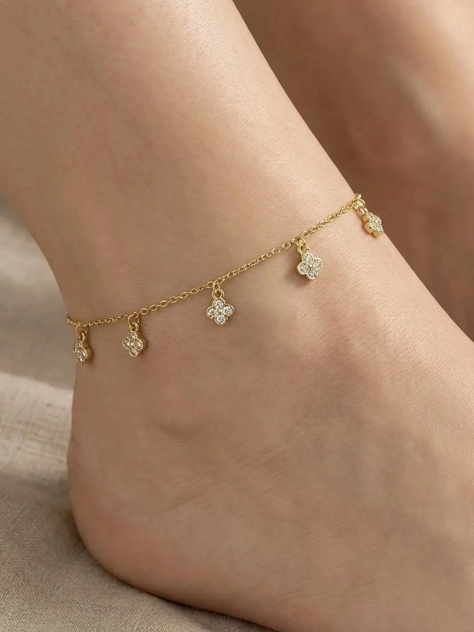 Chaîne de cheville femme en acier inoxydable doré ou argenté avec charm en strass Micomidy Bijoux